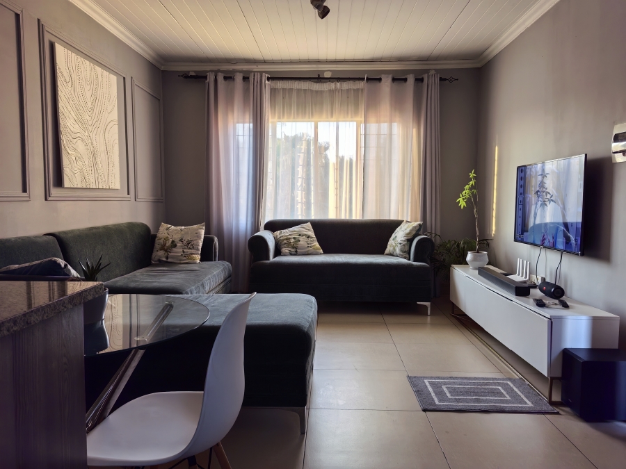 2 Bedroom Property for Sale in Andeon Gauteng