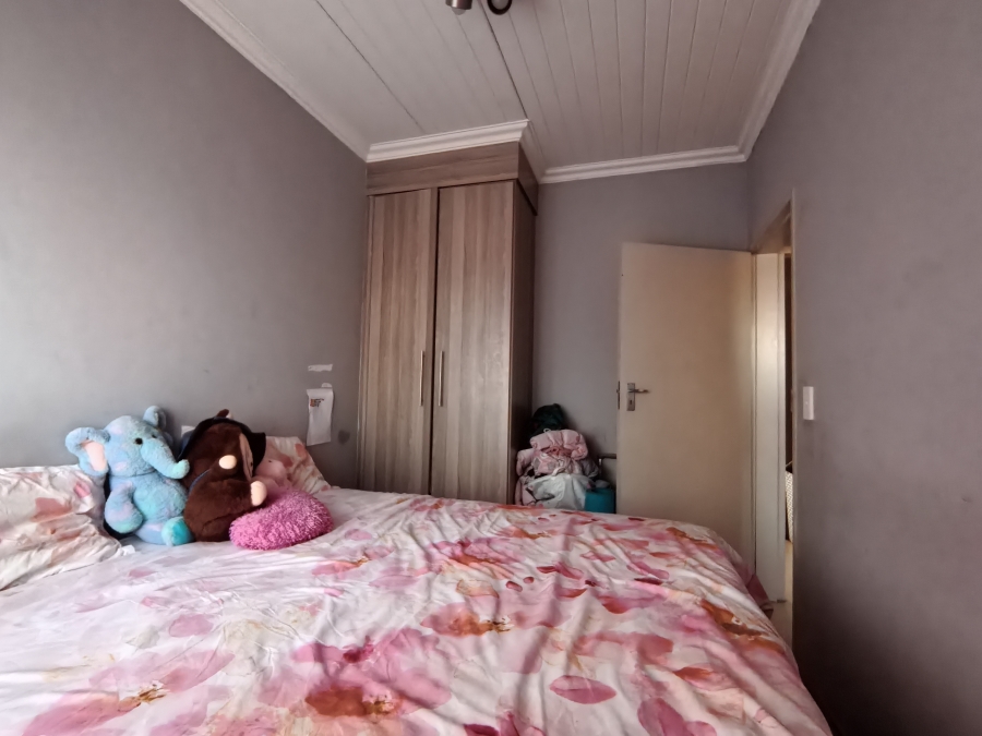 2 Bedroom Property for Sale in Andeon Gauteng