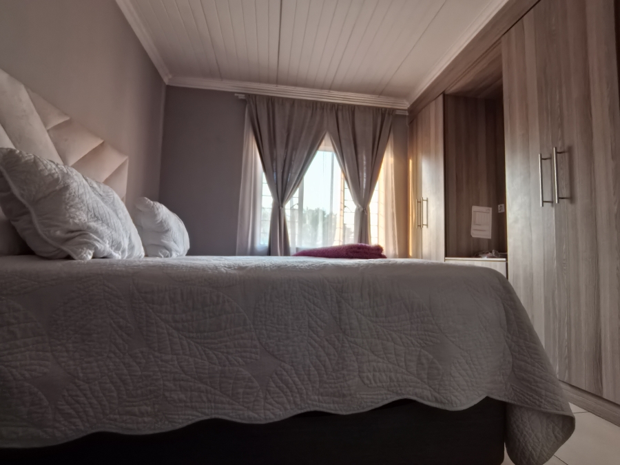 2 Bedroom Property for Sale in Andeon Gauteng