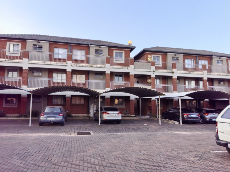 2 Bedroom Property for Sale in Andeon Gauteng