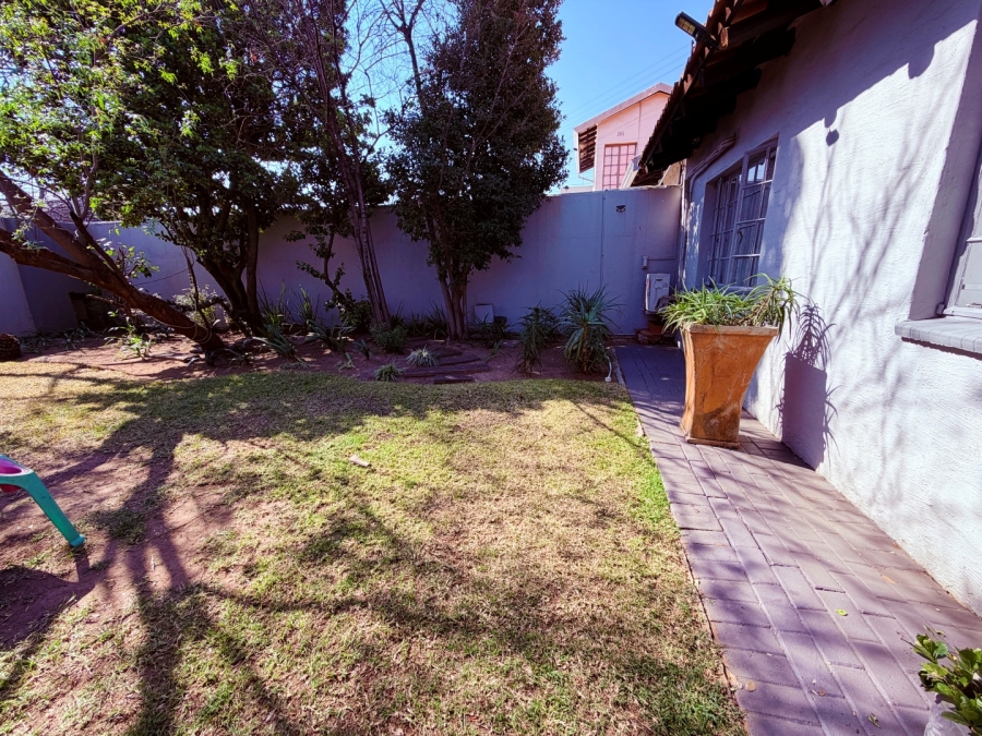 To Let 3 Bedroom Property for Rent in Sunninghill Gauteng