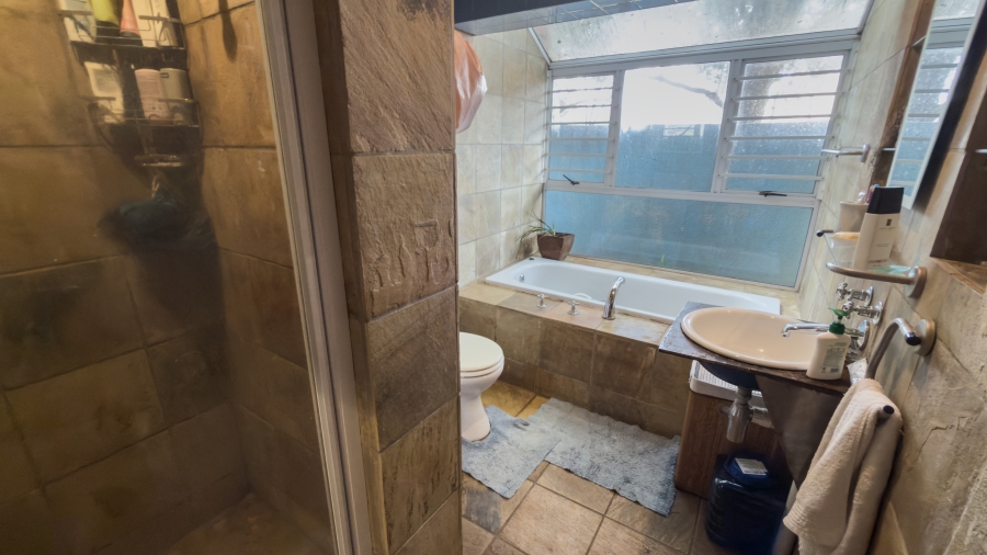 3 Bedroom Property for Sale in Noordheuwel Gauteng
