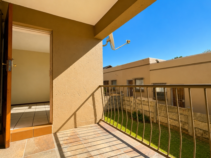 3 Bedroom Property for Sale in Breaunanda Gauteng