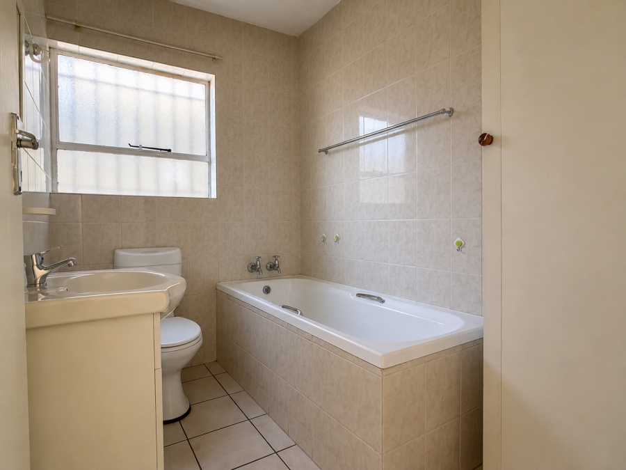 3 Bedroom Property for Sale in Breaunanda Gauteng
