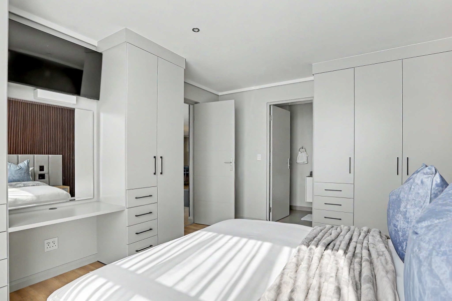 To Let 3 Bedroom Property for Rent in Midstream Estate Gauteng