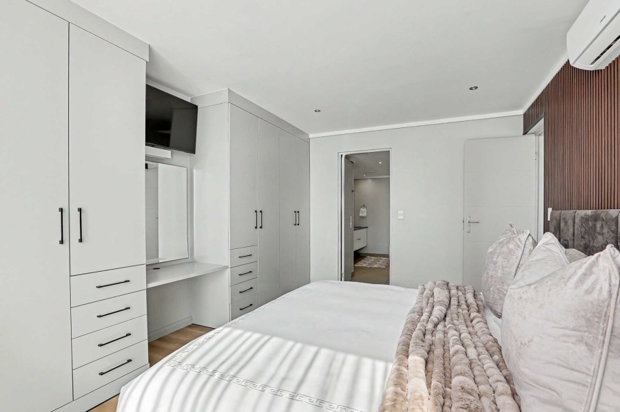 To Let 3 Bedroom Property for Rent in Midstream Estate Gauteng