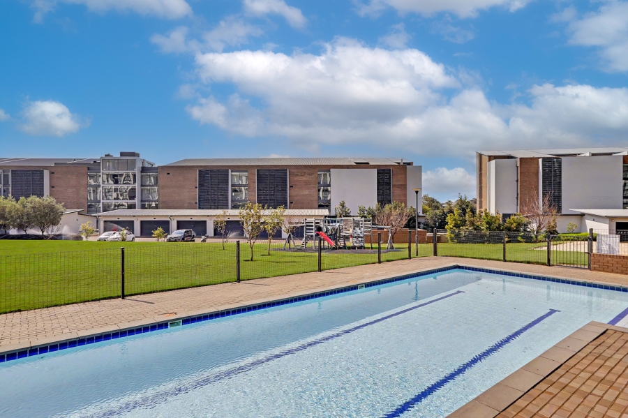 To Let 3 Bedroom Property for Rent in Midstream Estate Gauteng