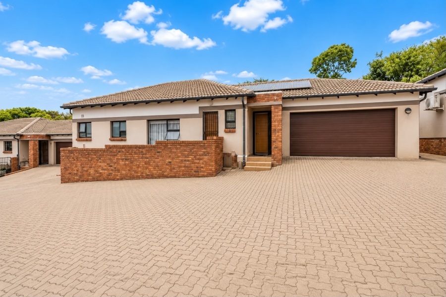 3 Bedroom Property for Sale in Ferndale Gauteng