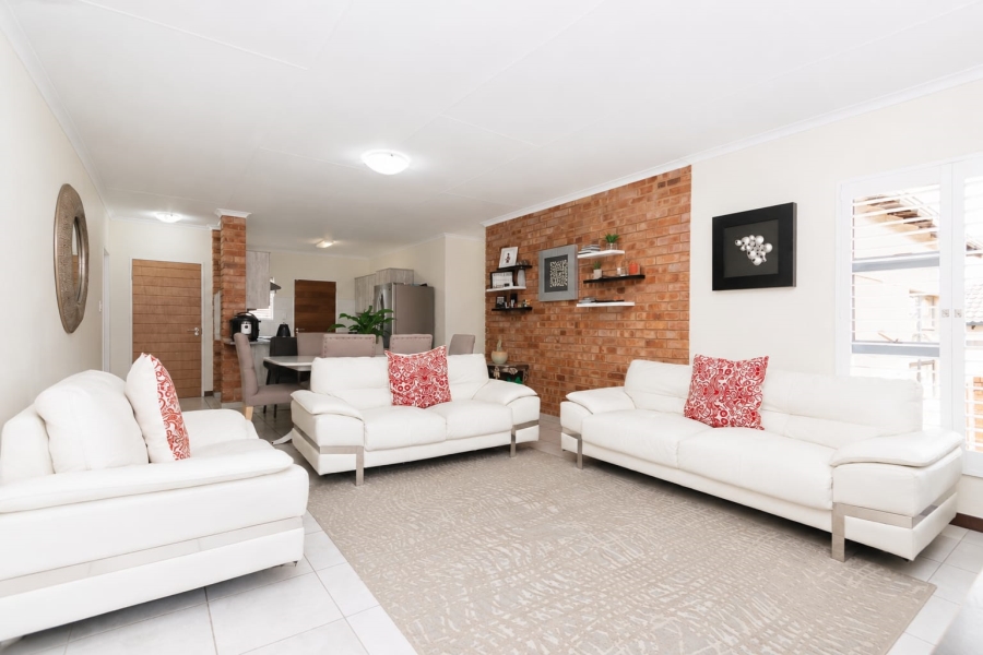 3 Bedroom Property for Sale in Ferndale Gauteng