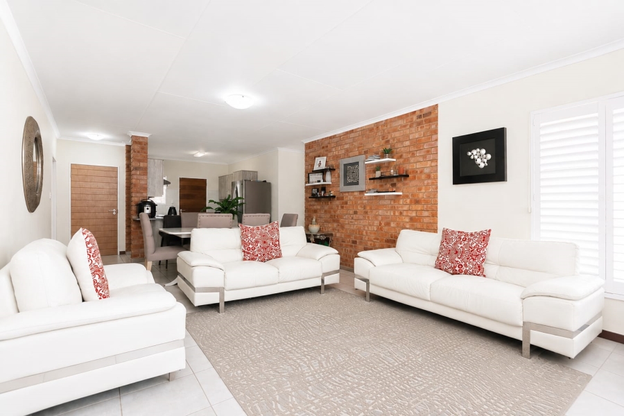 3 Bedroom Property for Sale in Ferndale Gauteng