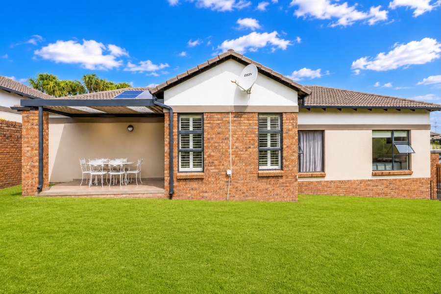 3 Bedroom Property for Sale in Ferndale Gauteng