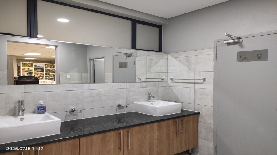 To Let Commercial Property for Rent in Lanseria Gauteng