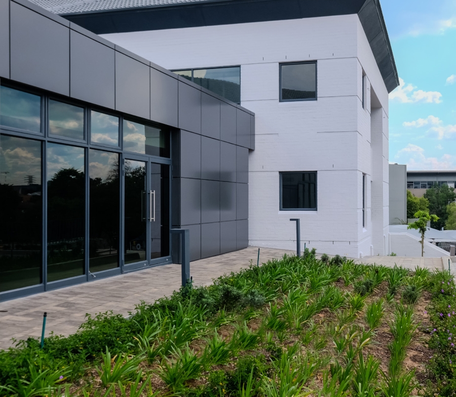 To Let Commercial Property for Rent in Vorna Valley Gauteng