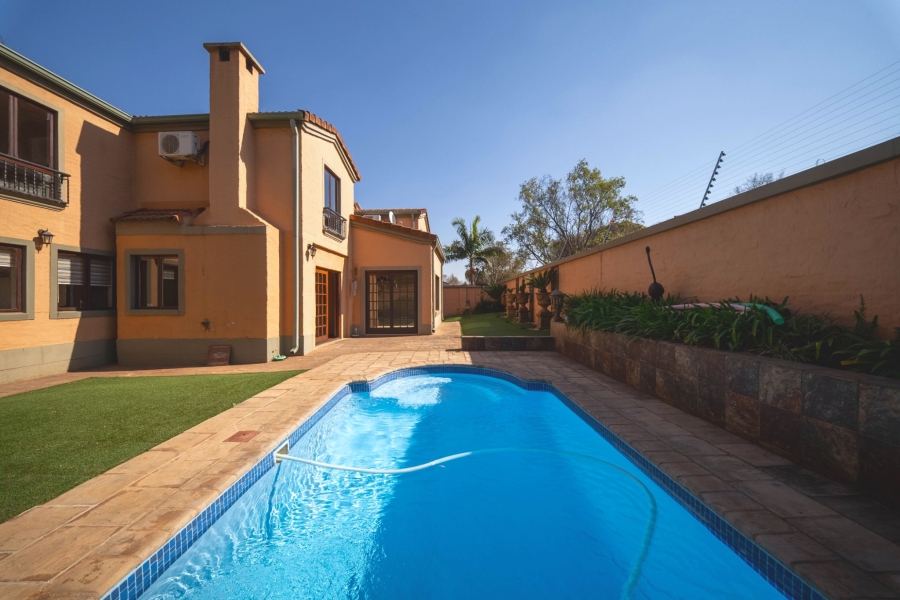 3 Bedroom Property for Sale in Faerie Glen Gauteng