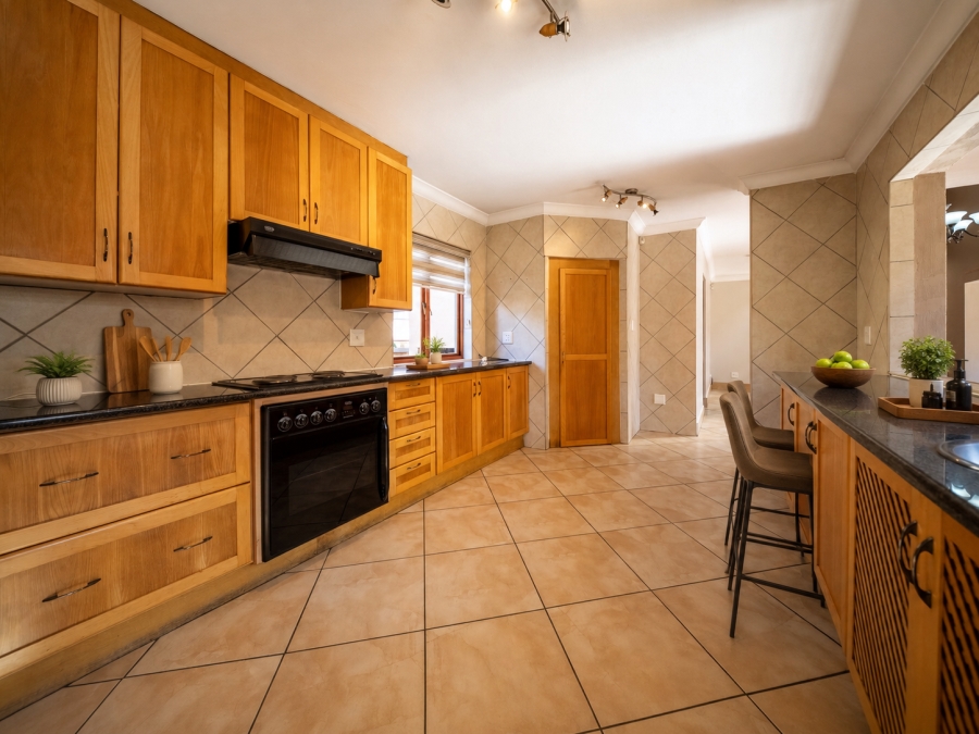 3 Bedroom Property for Sale in Faerie Glen Gauteng