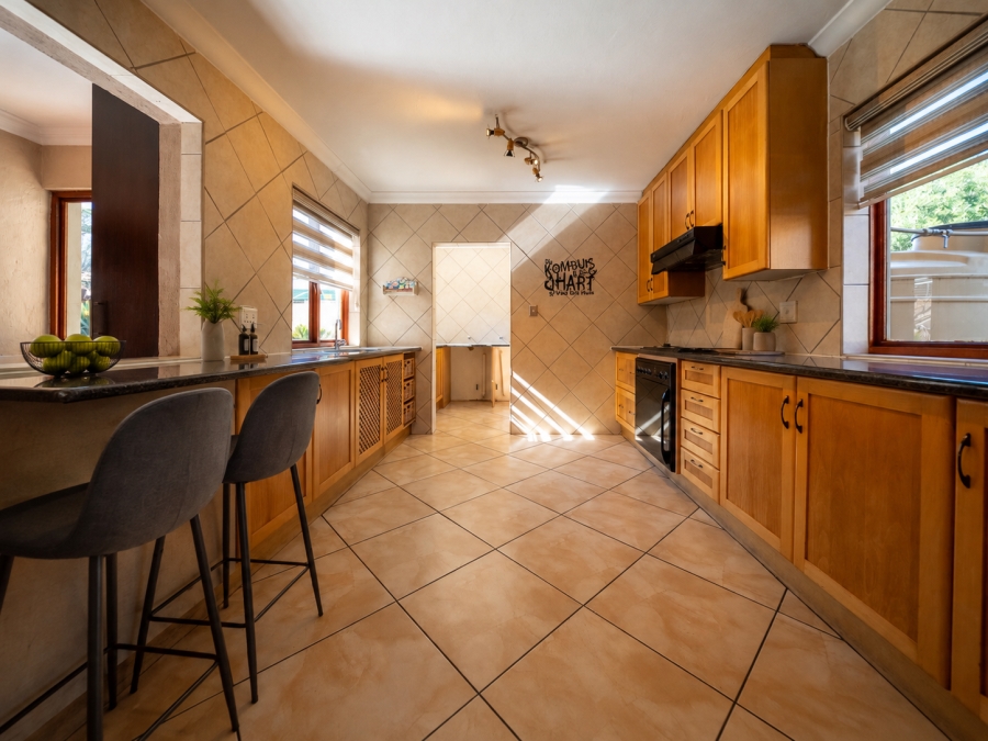 3 Bedroom Property for Sale in Faerie Glen Gauteng