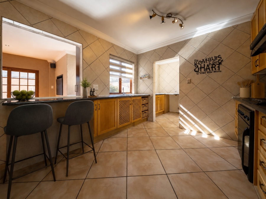 3 Bedroom Property for Sale in Faerie Glen Gauteng