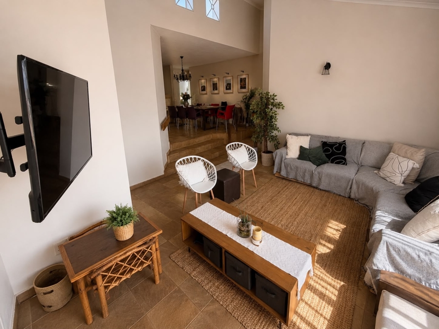 3 Bedroom Property for Sale in La Montagne Gauteng