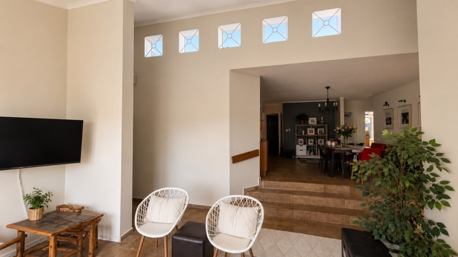 3 Bedroom Property for Sale in La Montagne Gauteng