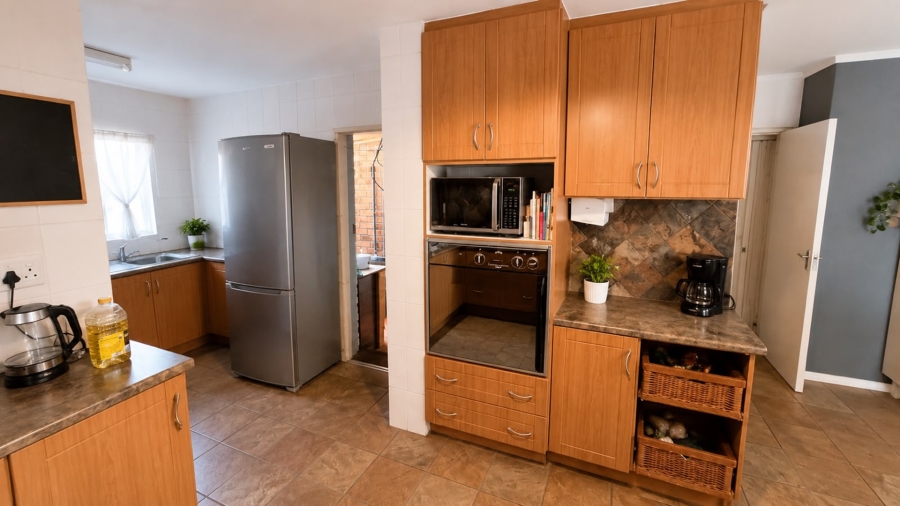 3 Bedroom Property for Sale in La Montagne Gauteng