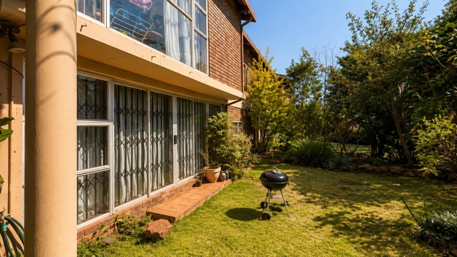 3 Bedroom Property for Sale in La Montagne Gauteng