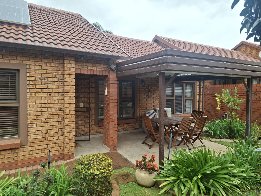 3 Bedroom Property for Sale in Willow Park Manor Gauteng