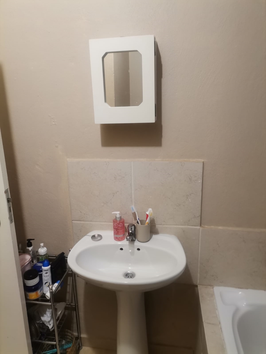 2 Bedroom Property for Sale in The Orchards Gauteng