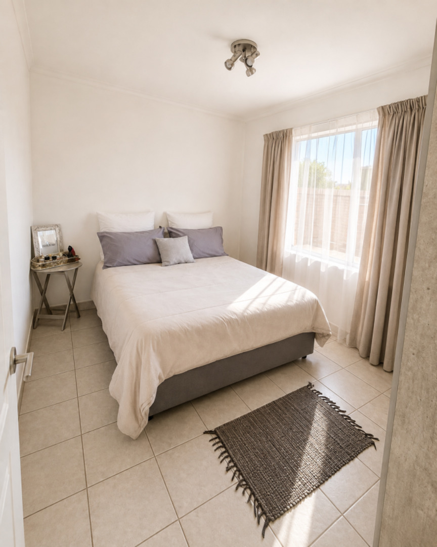 4 Bedroom Property for Sale in Monavoni Gauteng