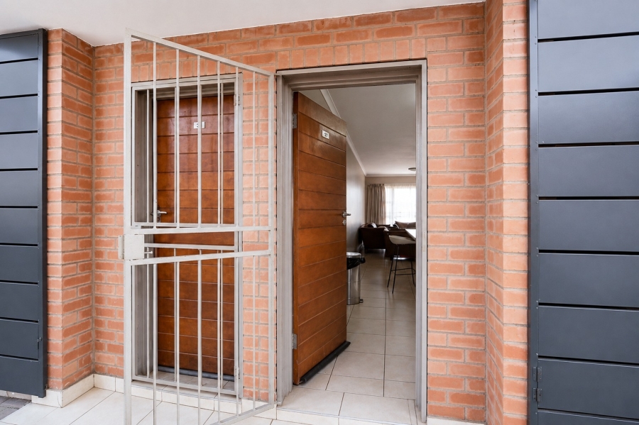 2 Bedroom Property for Sale in Montana Gauteng