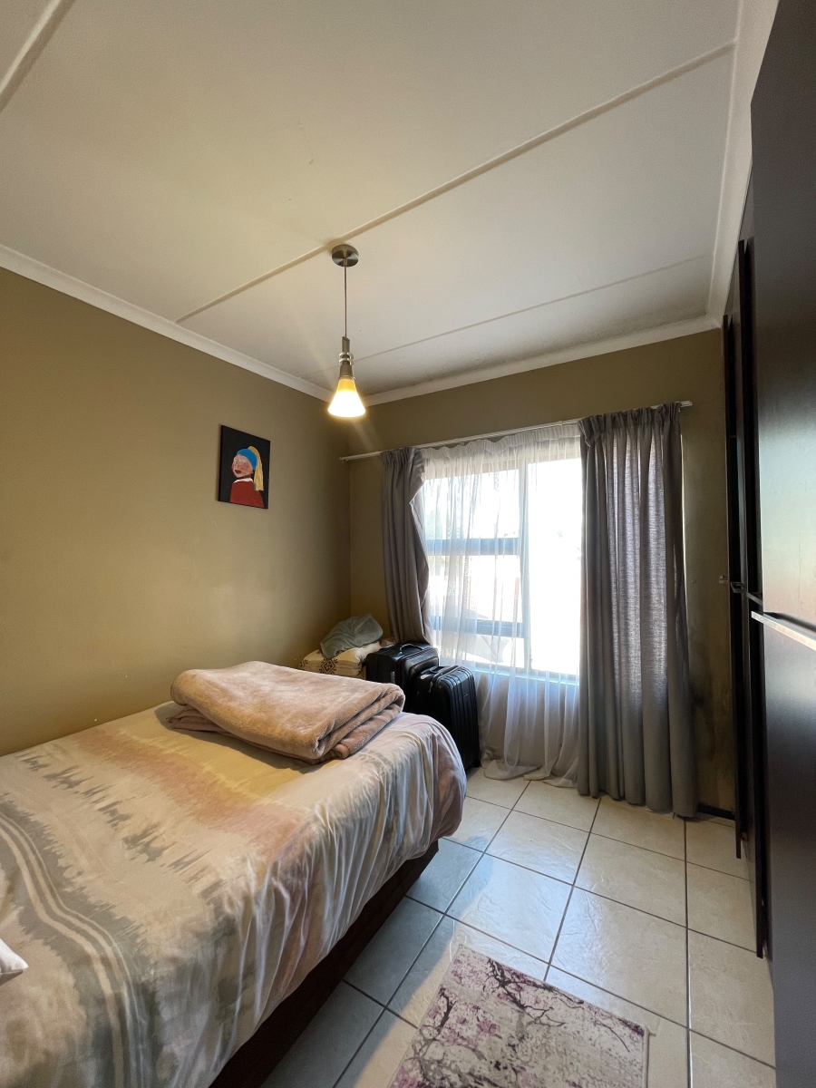 To Let 2 Bedroom Property for Rent in Noordhang Gauteng