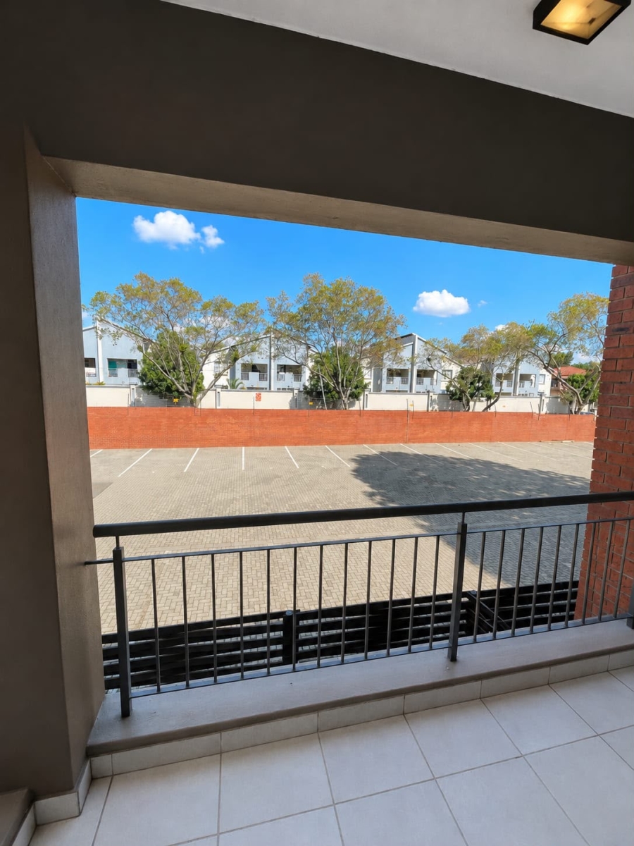 To Let 2 Bedroom Property for Rent in Noordhang Gauteng