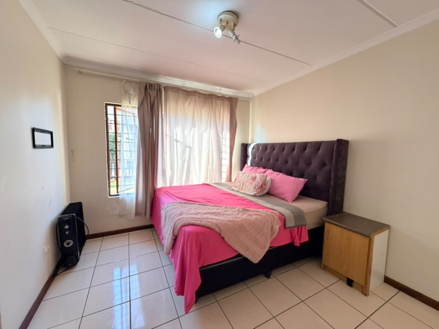 2 Bedroom Property for Sale in Northwold Gauteng