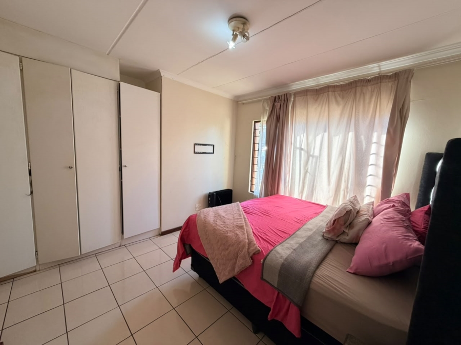 2 Bedroom Property for Sale in Northwold Gauteng