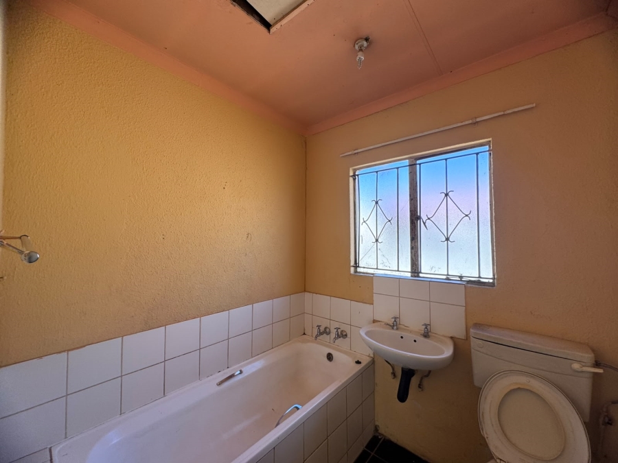 2 Bedroom Property for Sale in Vosloorus Ext 6 Gauteng