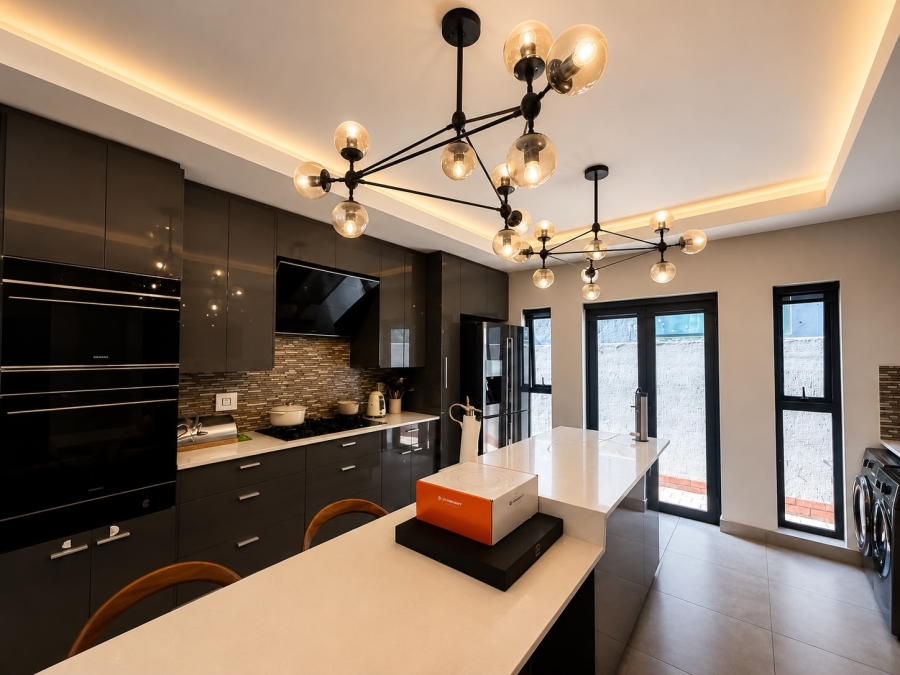 To Let 4 Bedroom Property for Rent in Bryanston Gauteng