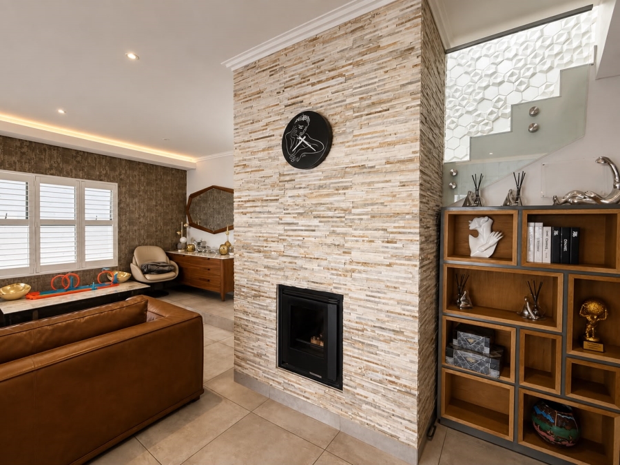 To Let 4 Bedroom Property for Rent in Bryanston Gauteng