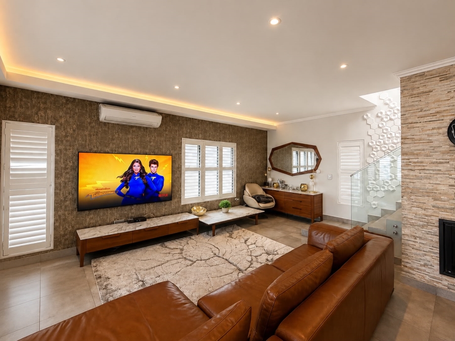 To Let 4 Bedroom Property for Rent in Bryanston Gauteng