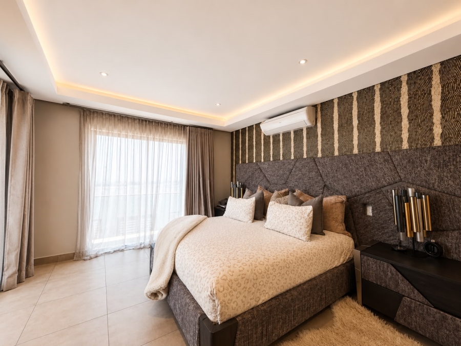 To Let 4 Bedroom Property for Rent in Bryanston Gauteng
