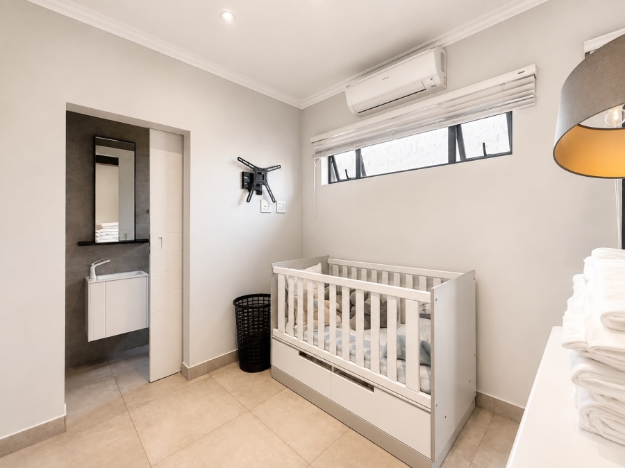 To Let 4 Bedroom Property for Rent in Bryanston Gauteng