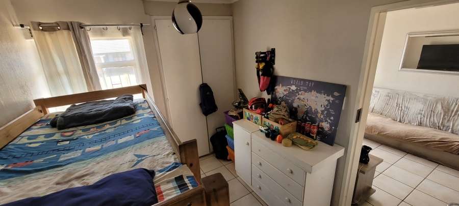 2 Bedroom Property for Sale in Bonaero Park Gauteng