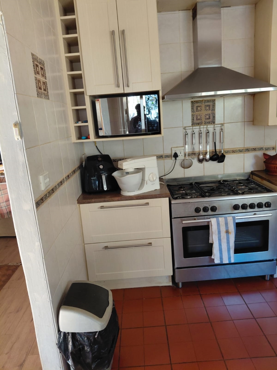 To Let 3 Bedroom Property for Rent in Knoppieslaagte Gauteng