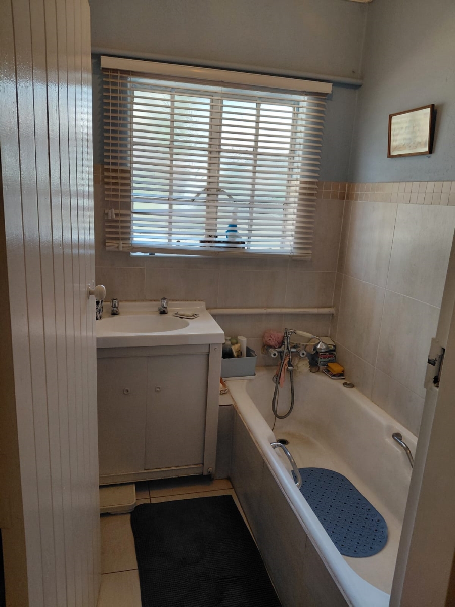 To Let 3 Bedroom Property for Rent in Knoppieslaagte Gauteng