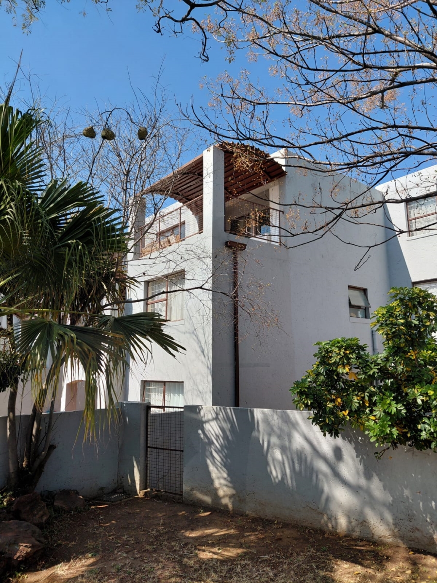 2 Bedroom Property for Sale in Vorna Valley Gauteng