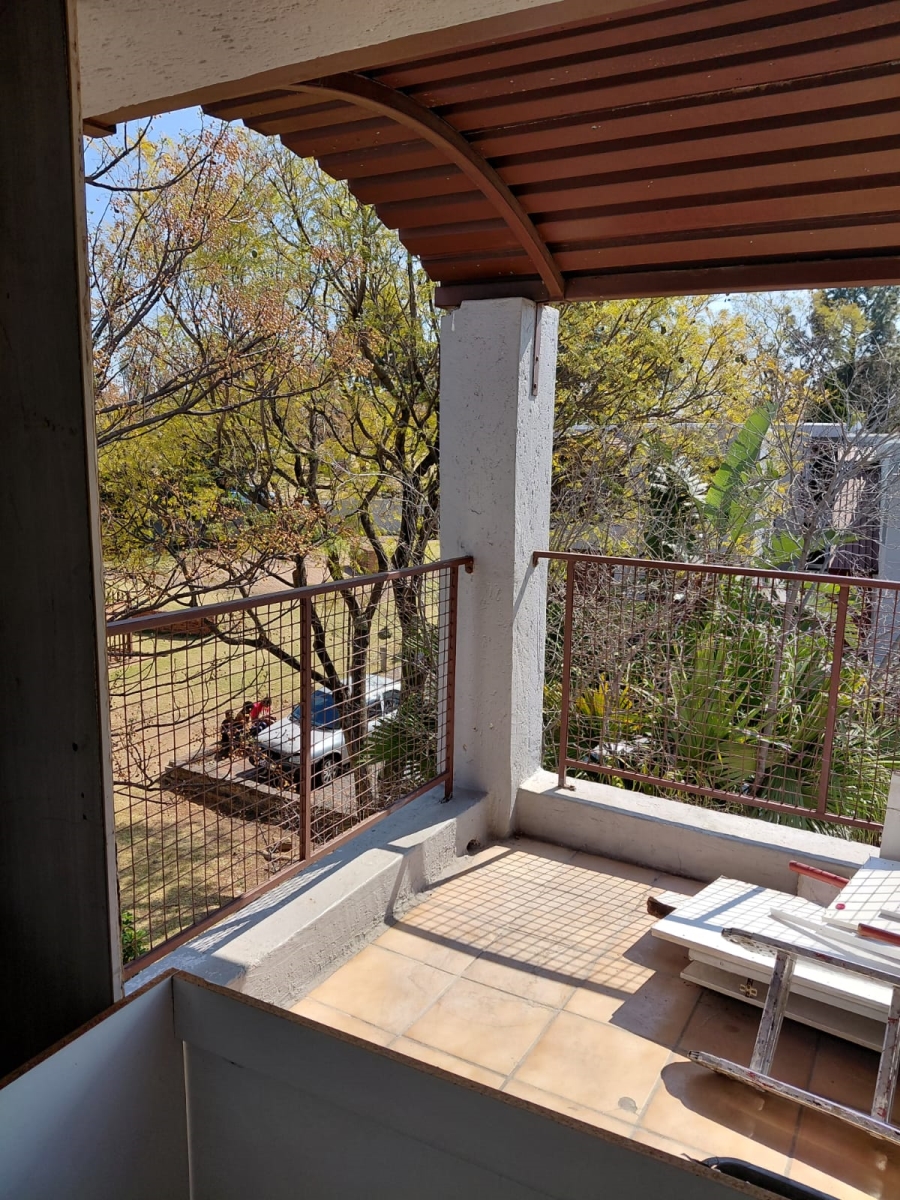 2 Bedroom Property for Sale in Vorna Valley Gauteng