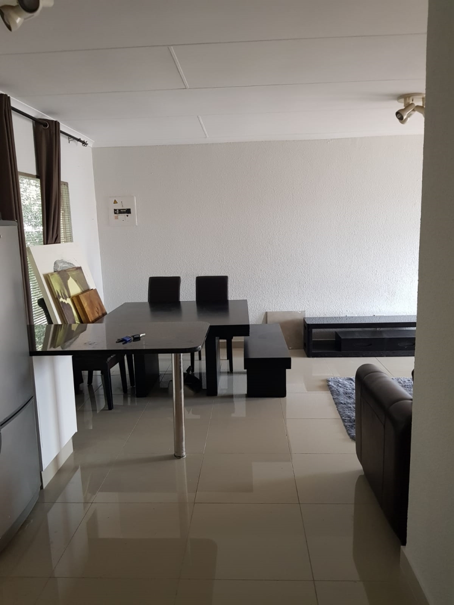 To Let 2 Bedroom Property for Rent in Morningside Gauteng