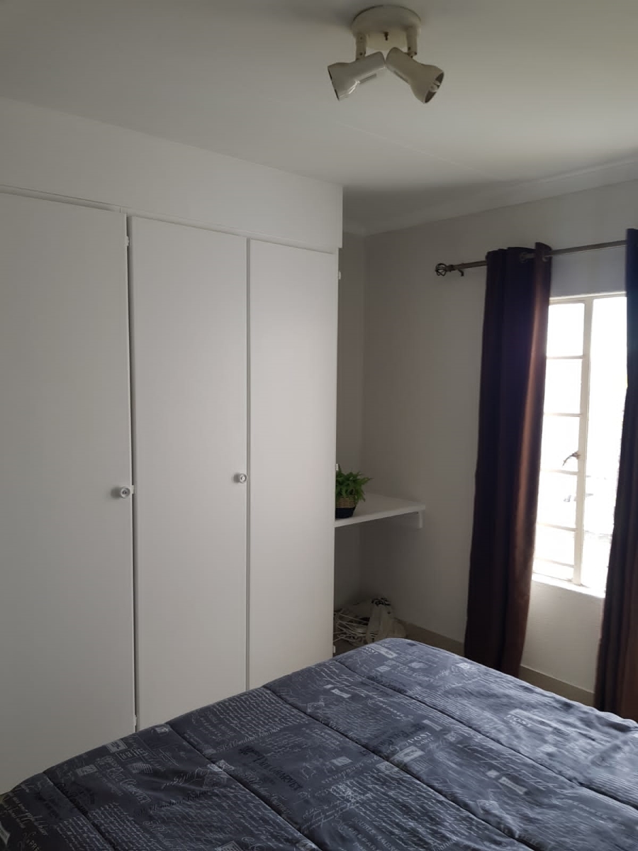 To Let 2 Bedroom Property for Rent in Morningside Gauteng