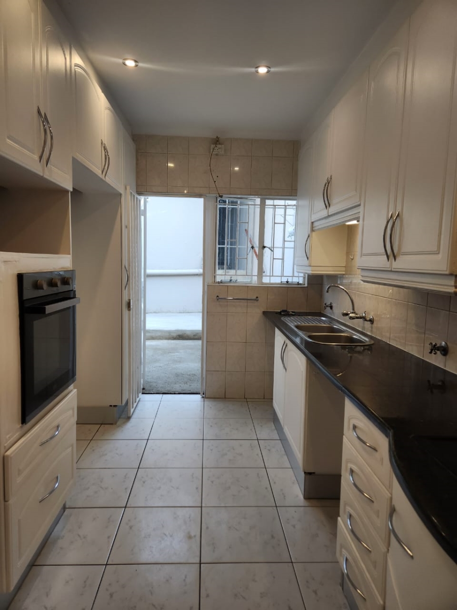 To Let 3 Bedroom Property for Rent in Bryanston Gauteng