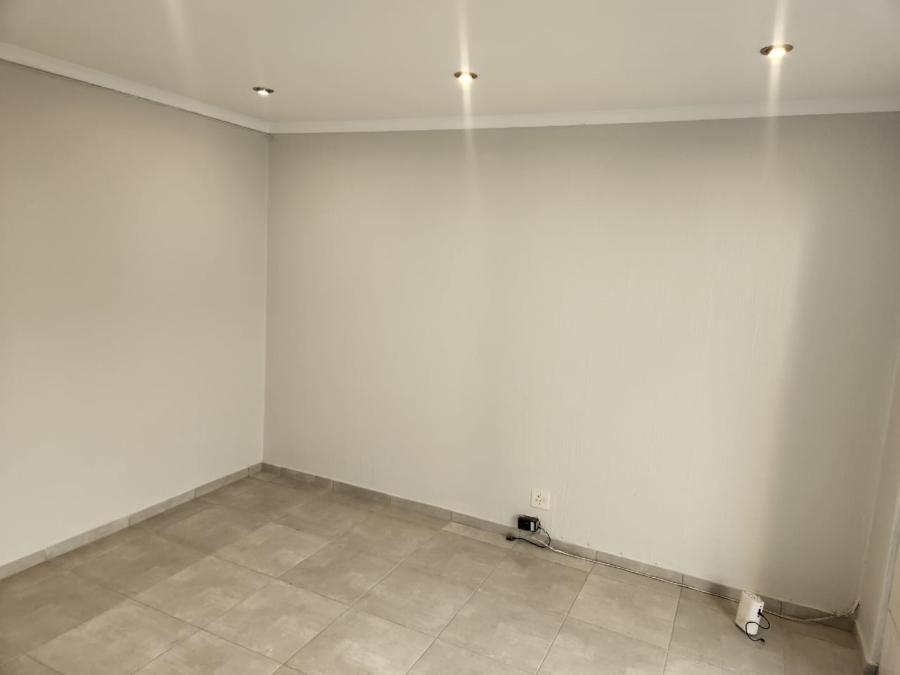 To Let 3 Bedroom Property for Rent in Bryanston Gauteng