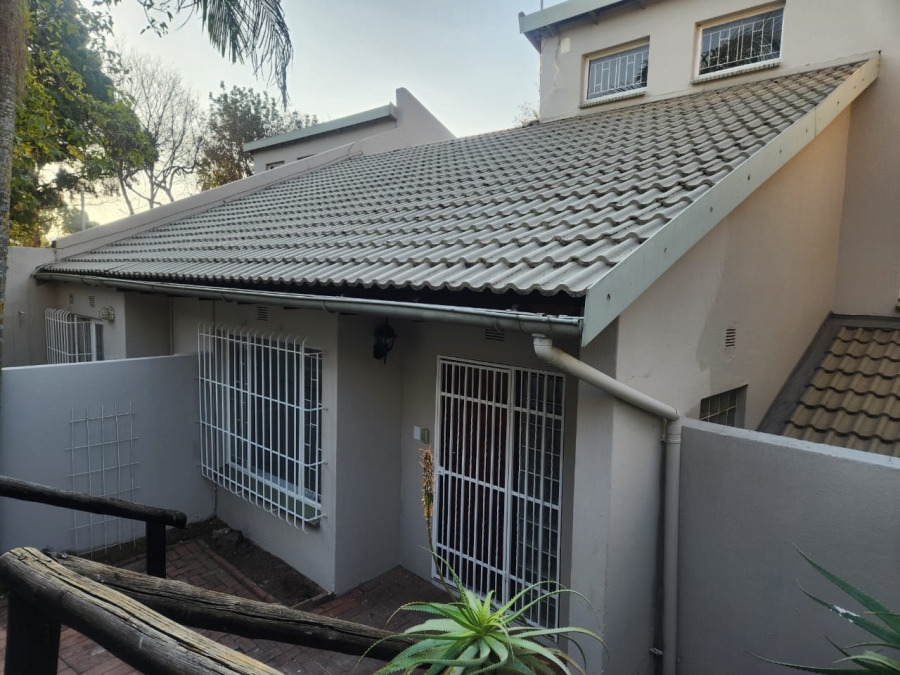 To Let 3 Bedroom Property for Rent in Bryanston Gauteng