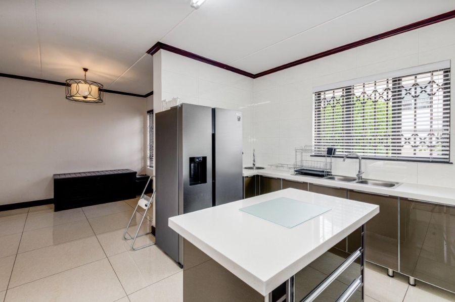 3 Bedroom Property for Sale in Carlswald Gauteng